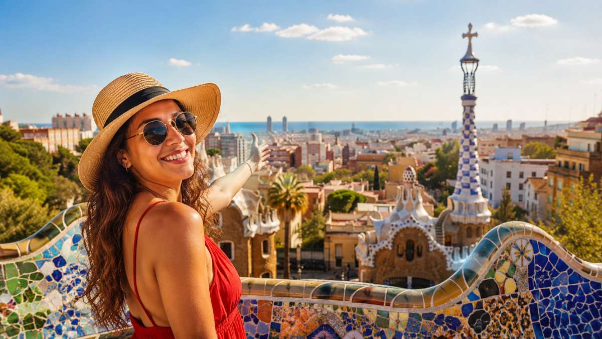 Espanha Completa: Barcelona, Andaluzia e Levante com Trem de Alta Velocidade