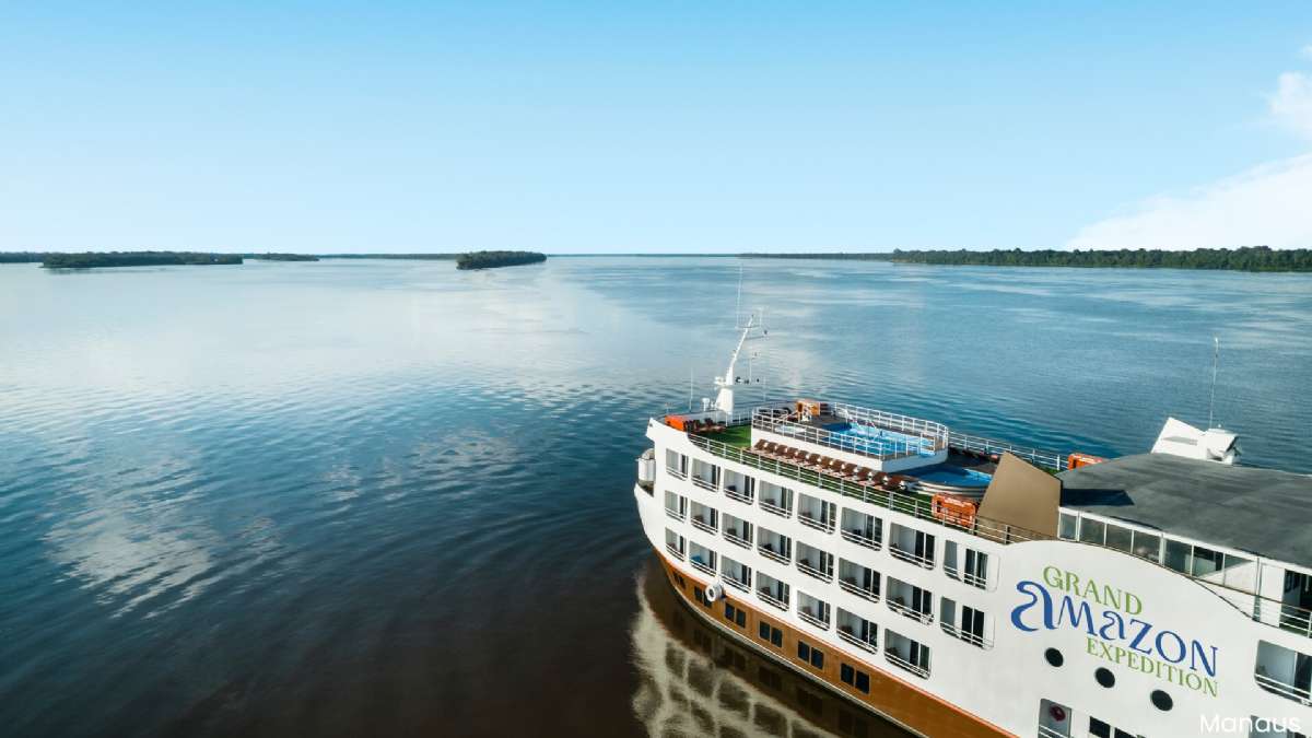 Manaus com Cruzeiro pelo rio Amazonas